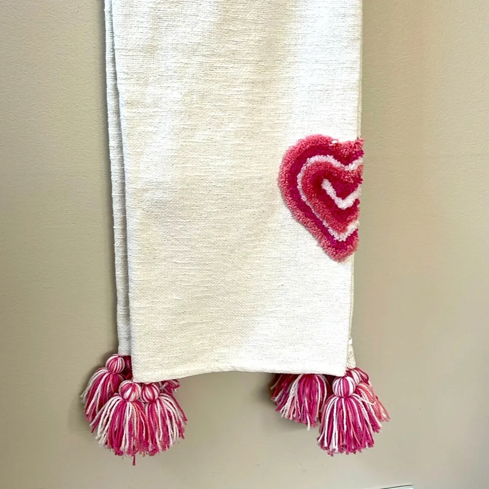 Cupcakes and Cashmere Ombre Tufted Oversized Pink Heart Throw Blanket, 50”x 70”